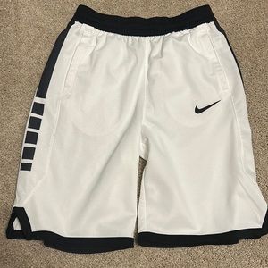 Youth XL Nike Basketball shorts